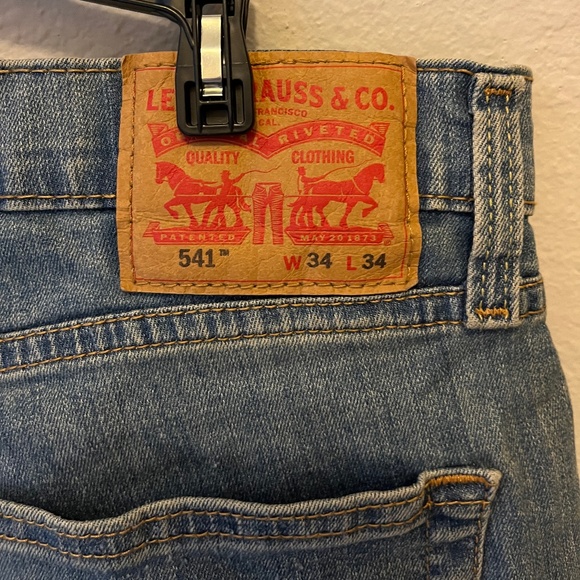 Men's Levi's 541 Jeans, 34X34 - Picture 4 of 5